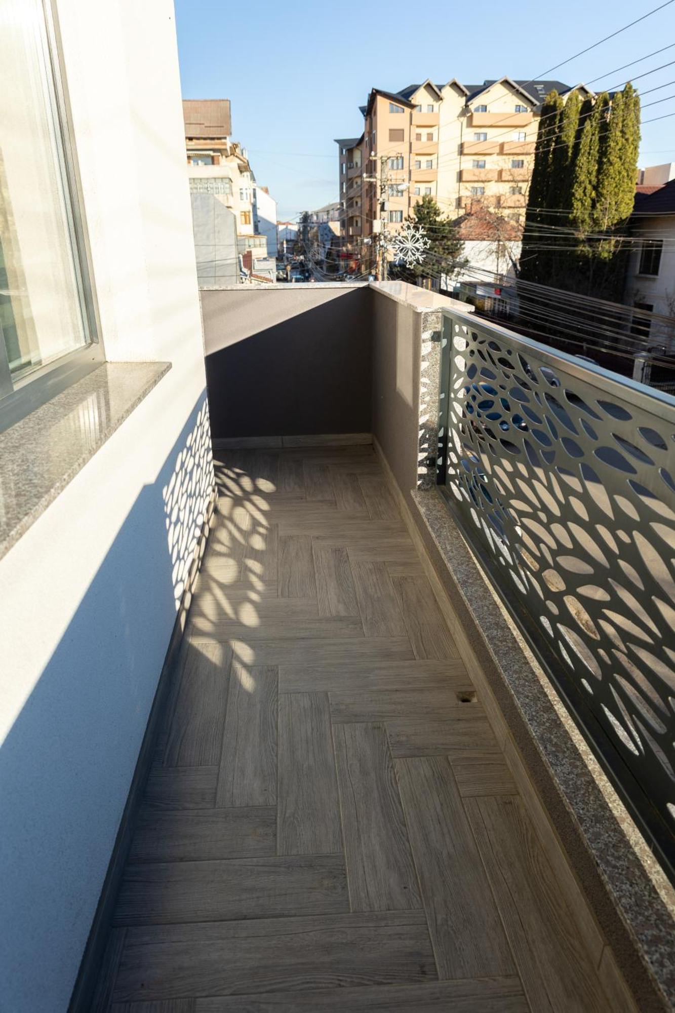 Astar Apartments - Extra Large Radauti Exterior photo